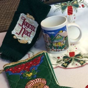 FINAL SALE PRICE 5 Piece Christmas Decor Lot